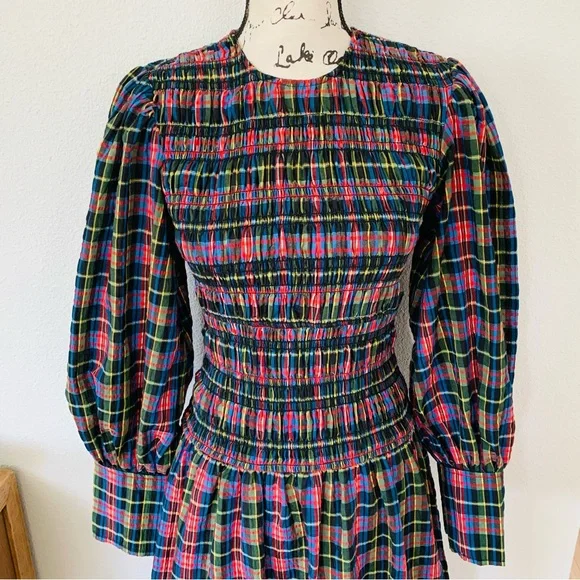 Sold! Gianni seersucker plaid smocked dress - Picture 6 of 16